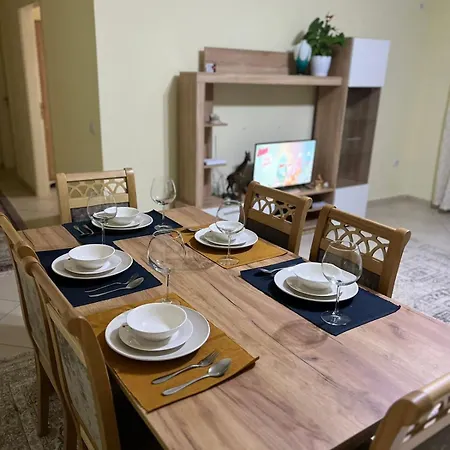 New Bazaar Terrace 公寓 地拉那